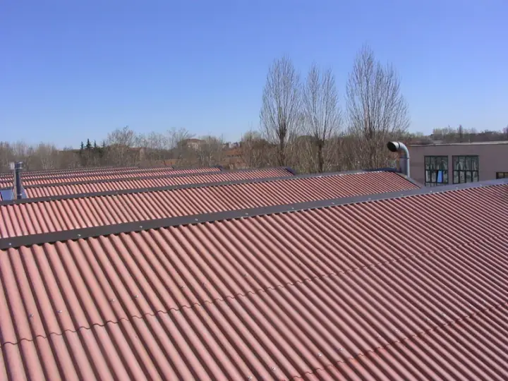 Copertura capannone industriale, realizzazione MB Coperture Group