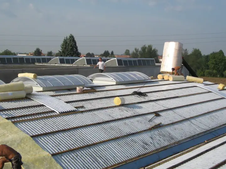 Copertura capannone industriale, realizzazione MB Coperture Group